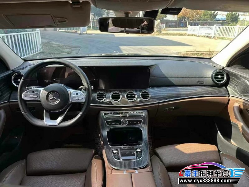 19年奔驰E轿车抵押车出售