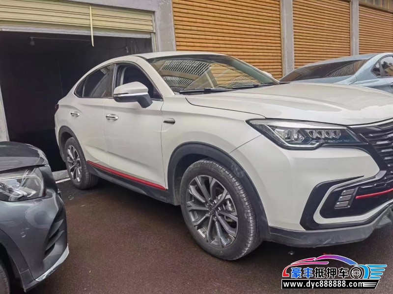 21年长安长安cs85轿车抵押车出售