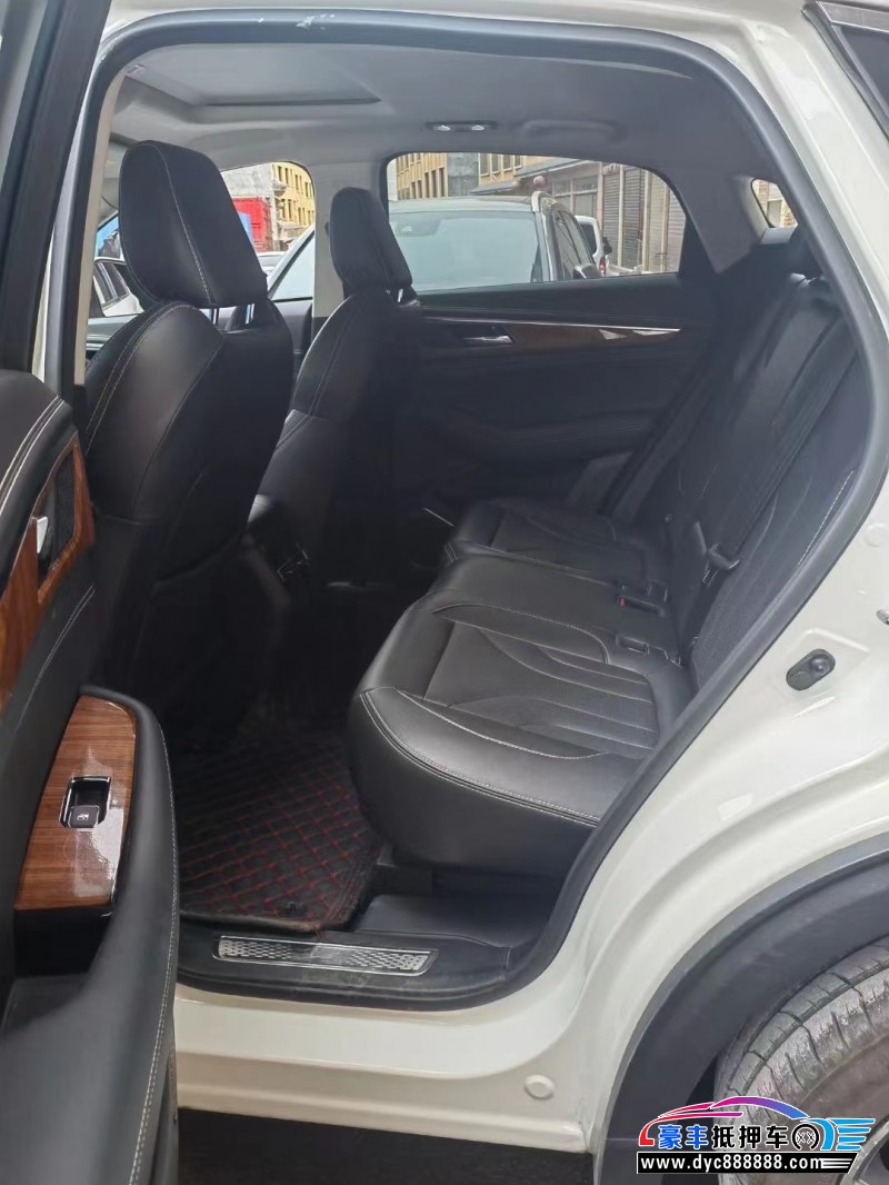 21年长安长安cs85轿车抵押车出售