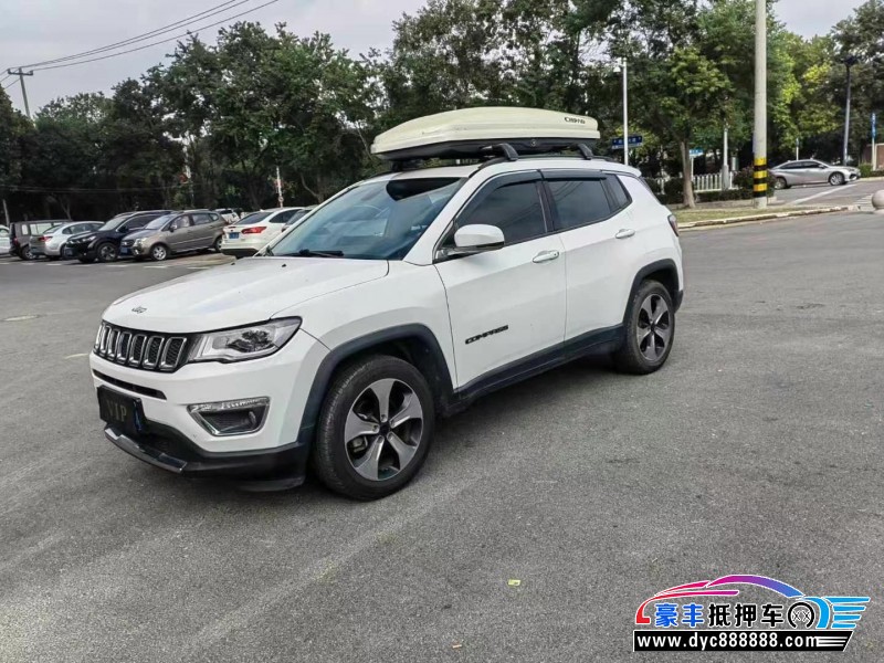 17年Jeep指南者轿车抵押车出售