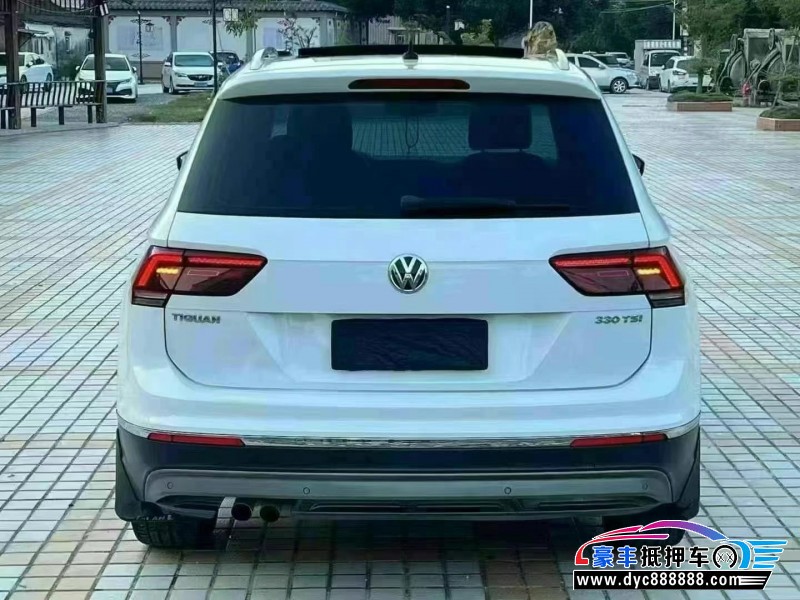 17年大众途观L轿车抵押车出售