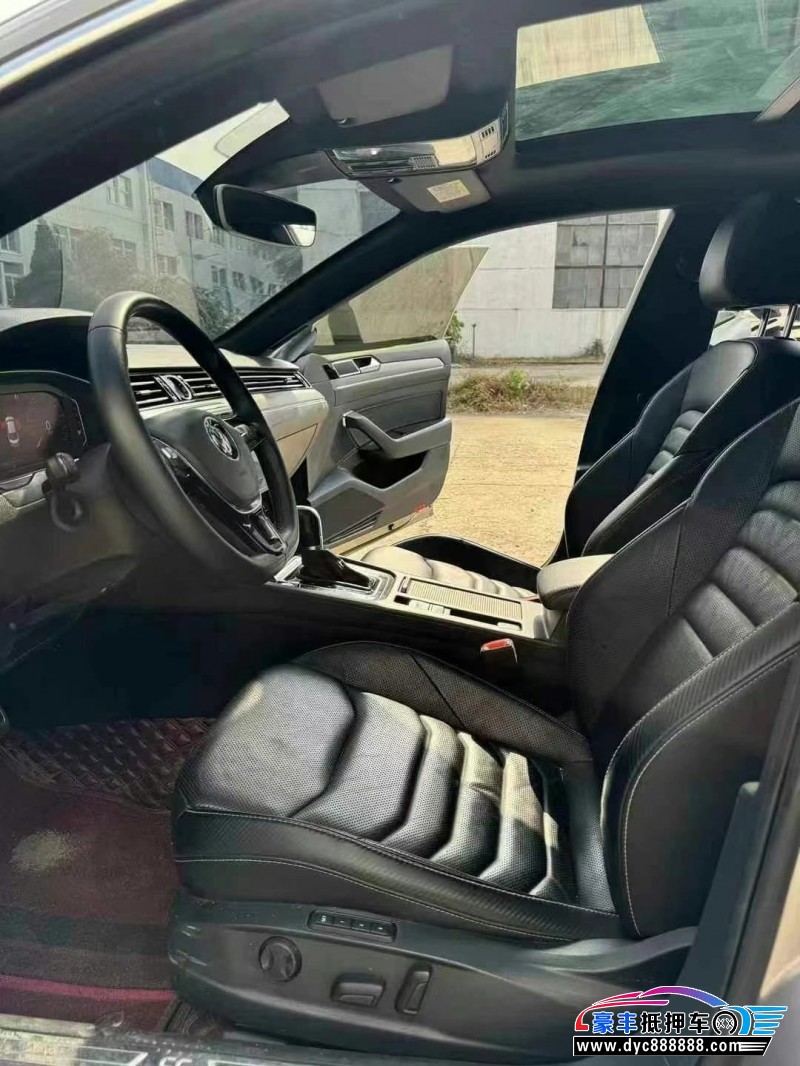 20年大众CC轿车抵押车出售