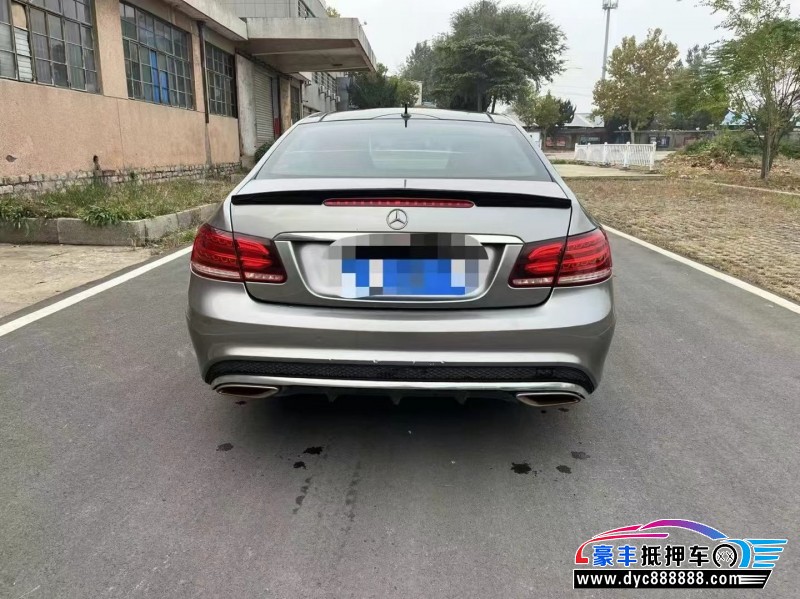 16年奔驰E轿车抵押车出售