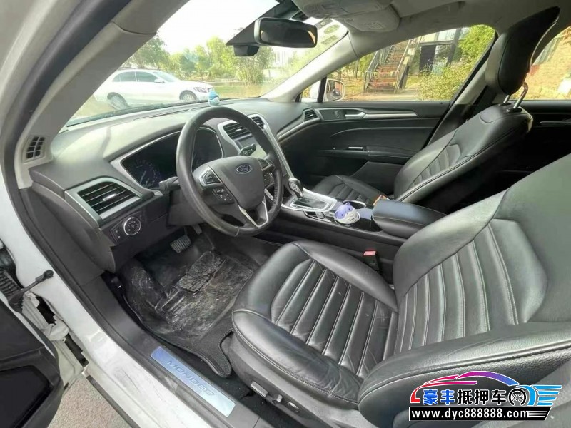 15年福特蒙迪欧轿车抵押车出售