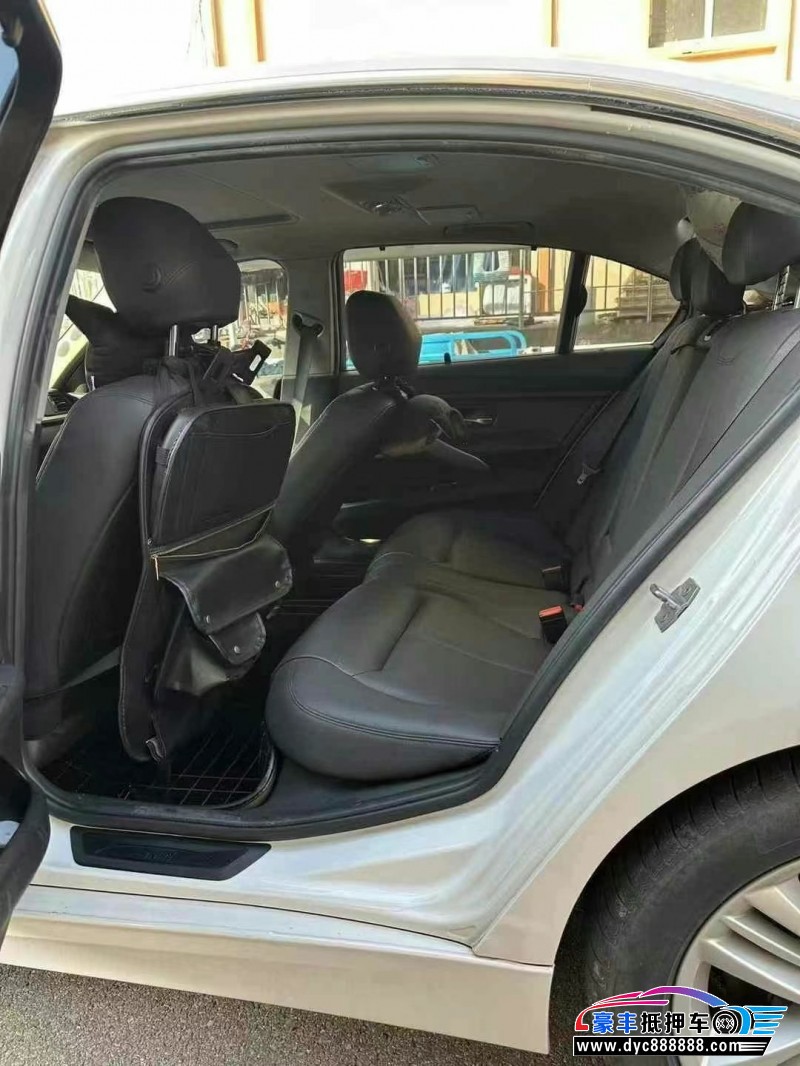 16年宝马3系轿车抵押车出售