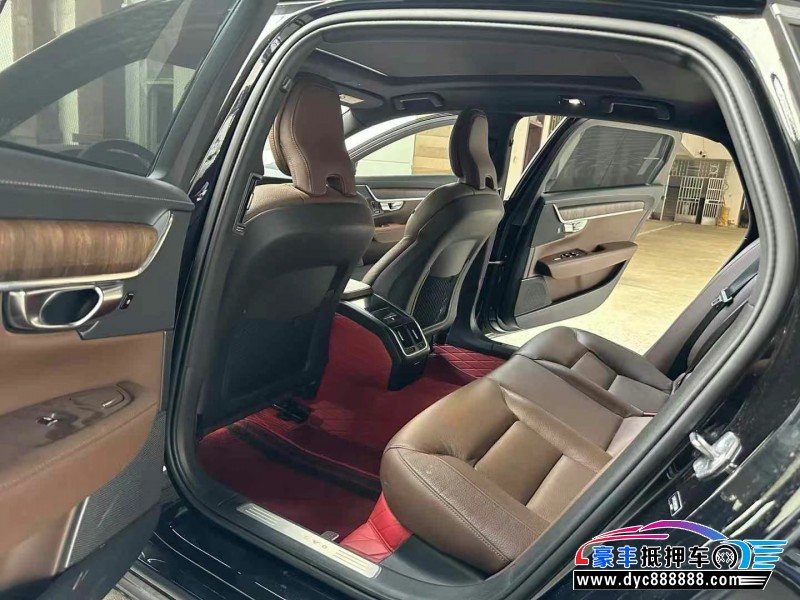 21年沃尔沃S90轿车抵押车出售