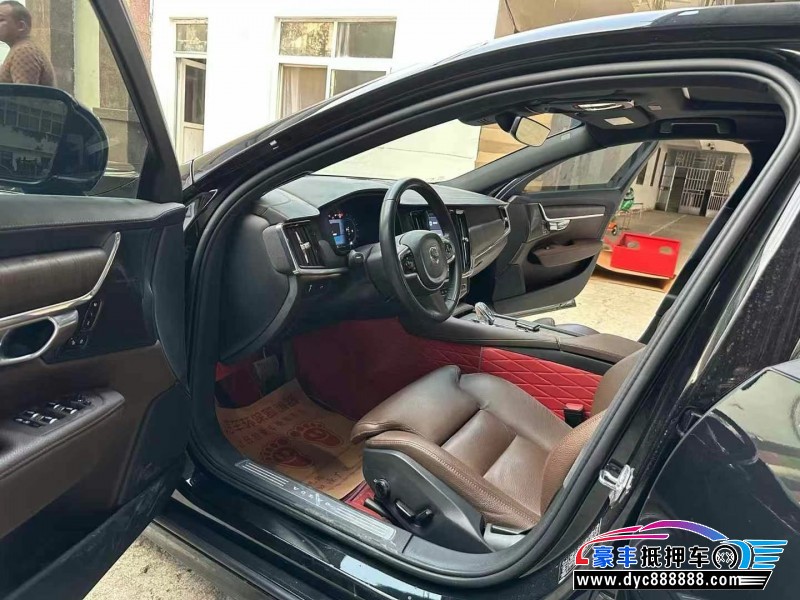 21年沃尔沃S90轿车抵押车出售