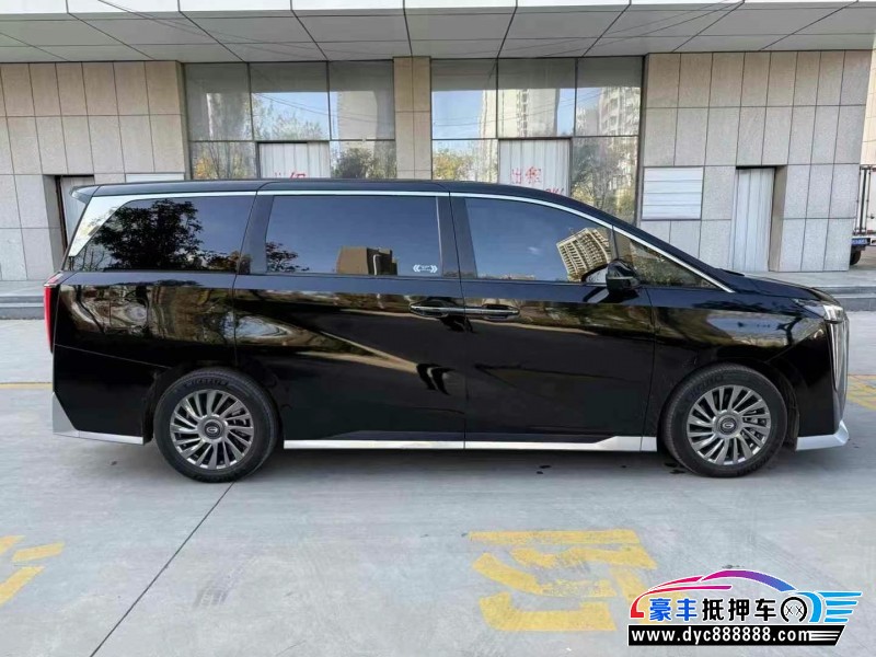 23年传祺M8轿车抵押车出售