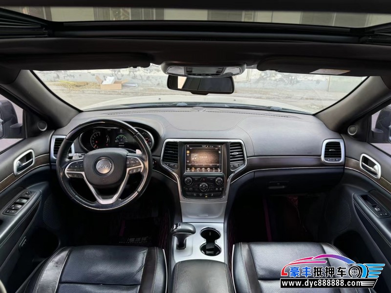 16年Jeep大切诺基(进口)轿车抵押车出售