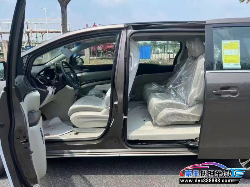 24年别克GL8MPV抵押车出售