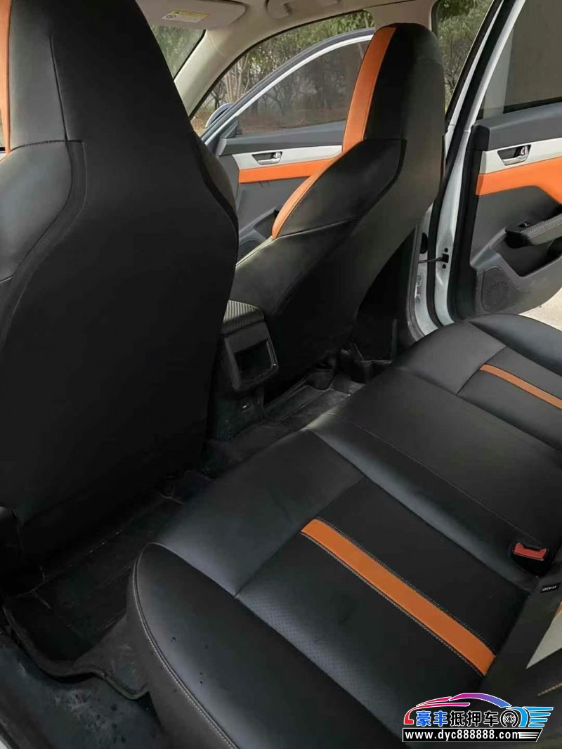 22年东风风神奕炫轿车抵押车出售