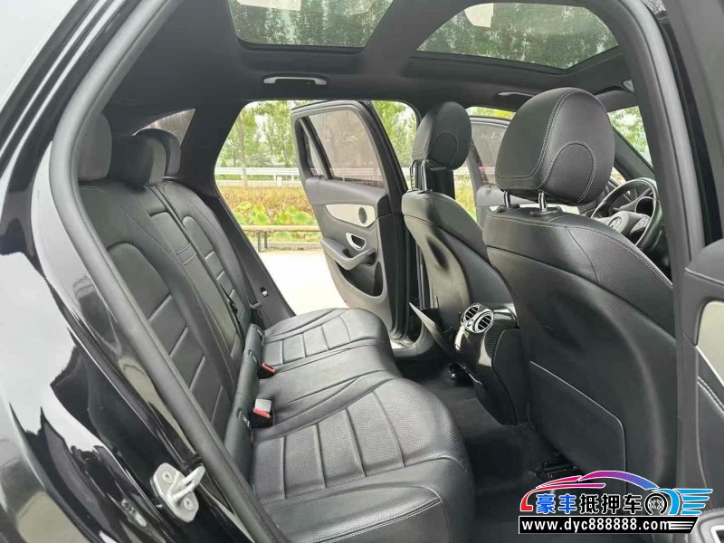 17年奔驰GLC轿车抵押车出售