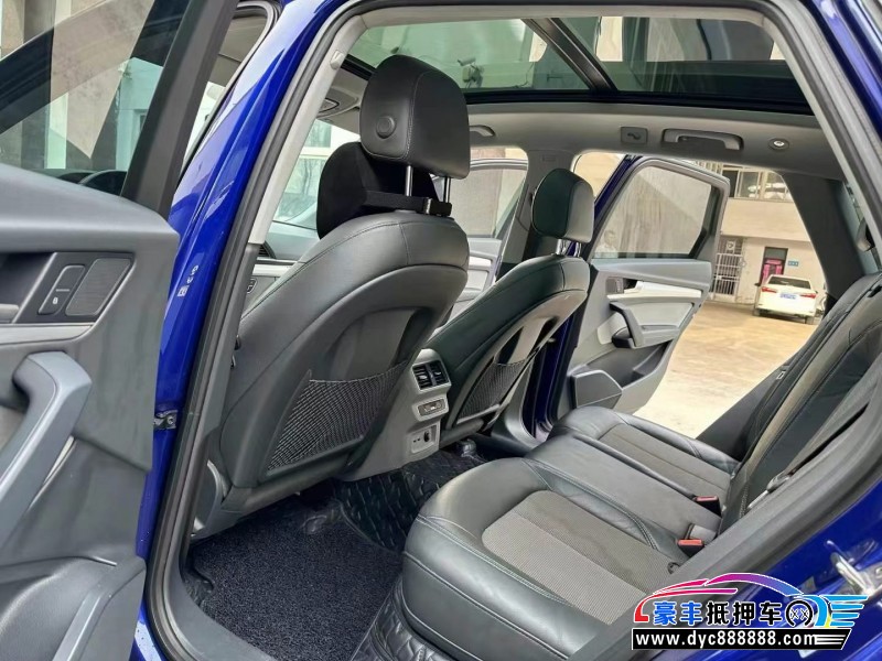 19年奥迪Q5轿车抵押车出售