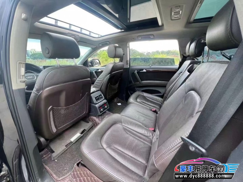 13年奥迪Q7轿车抵押车出售