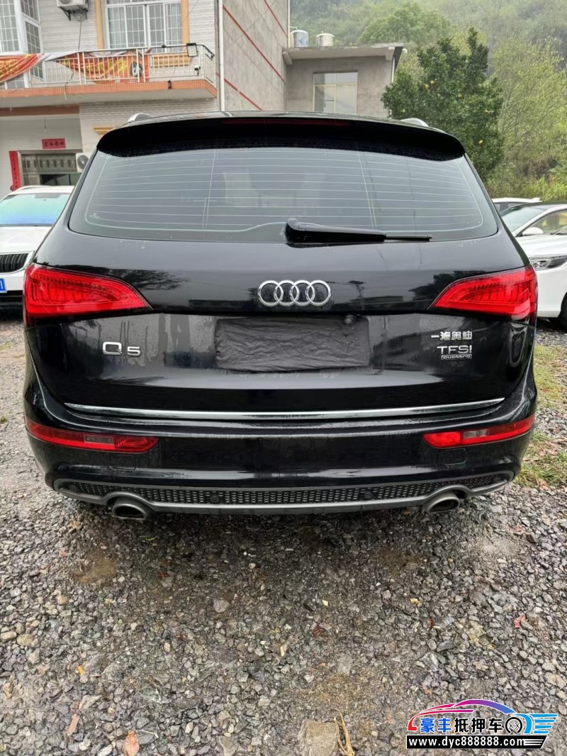 17年奥迪Q5轿车抵押车出售