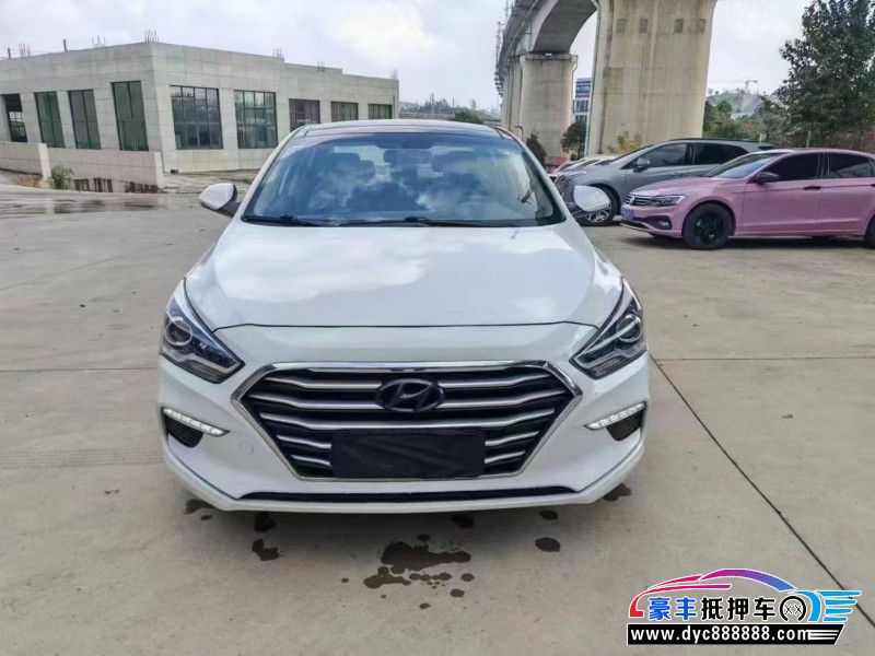 20年现代名图轿车抵押车出售