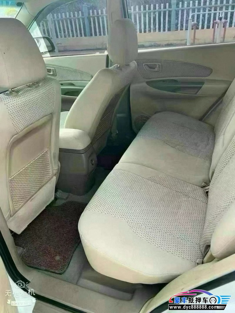 15年现代途胜轿车抵押车出售