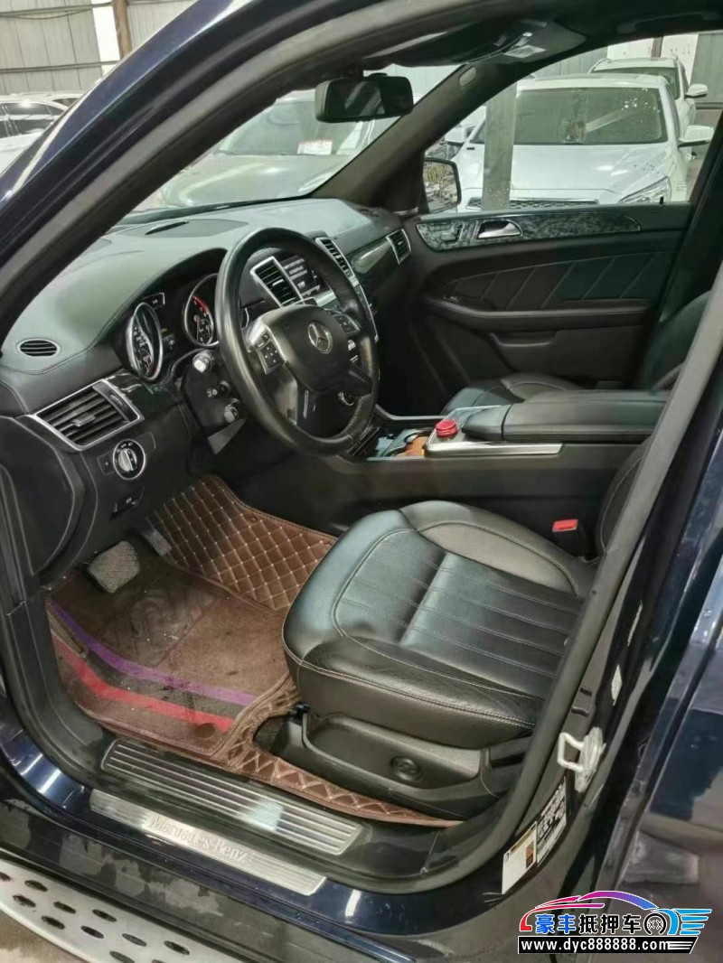 16年奔驰GLS轿车抵押车出售