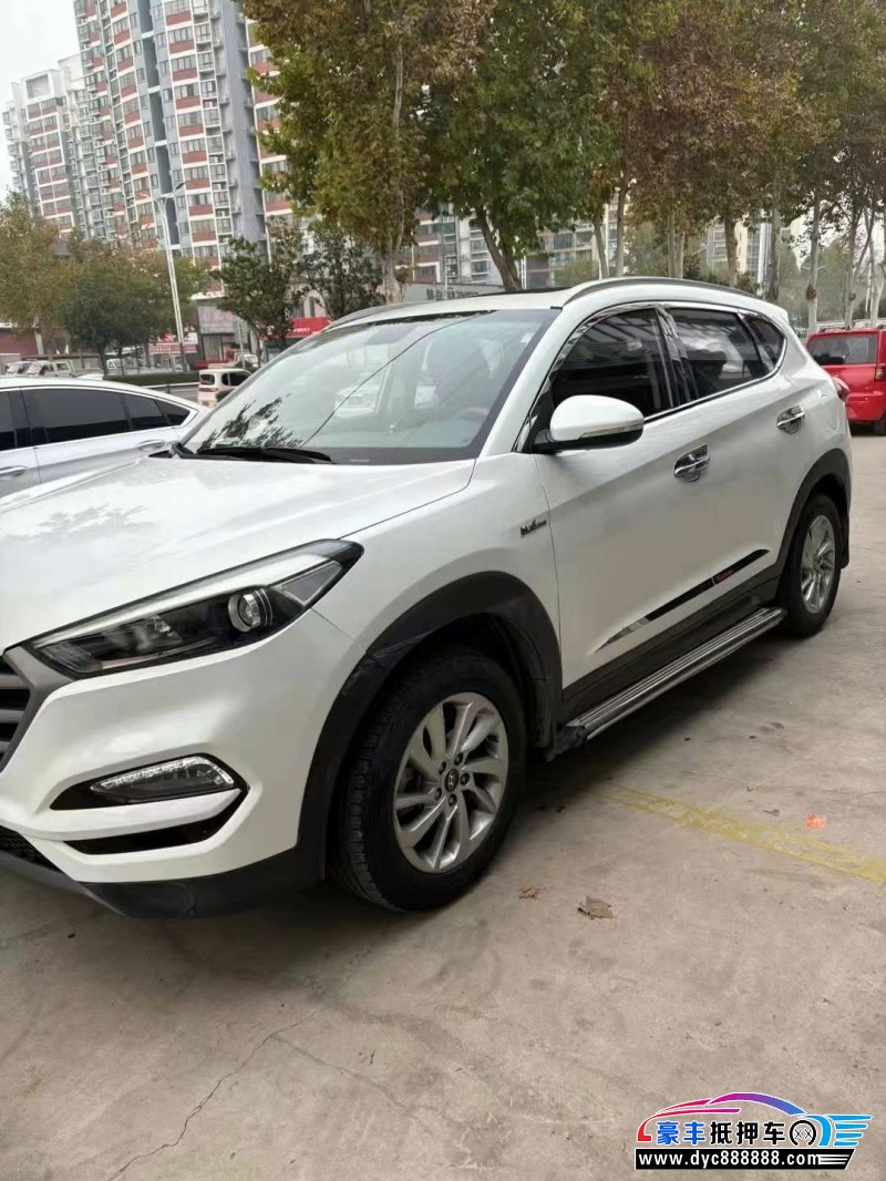 18年现代途胜轿车抵押车出售