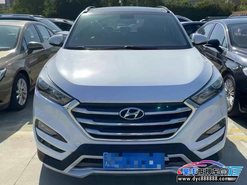 17年现代途胜轿车抵押车出售