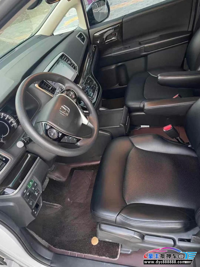 21年本田奥德赛轿车抵押车出售