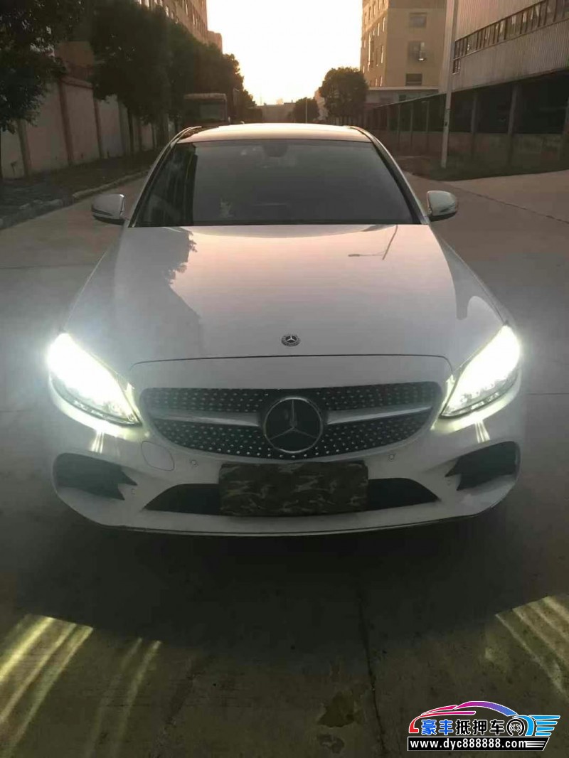 20年奔驰C轿车抵押车出售