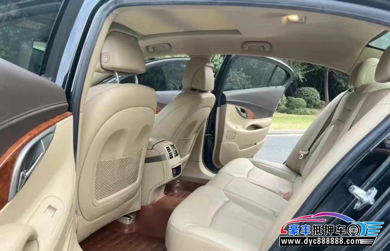 14年别克君威轿车抵押车出售