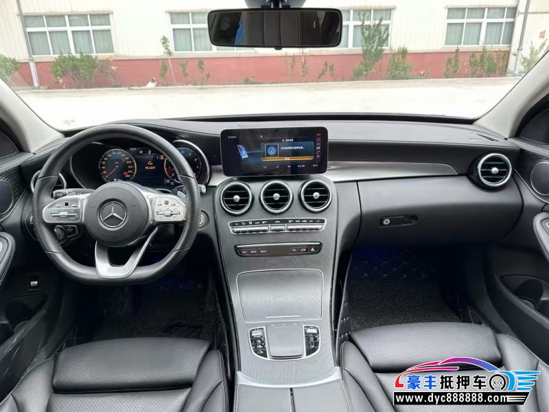 21年奔驰C轿车抵押车出售