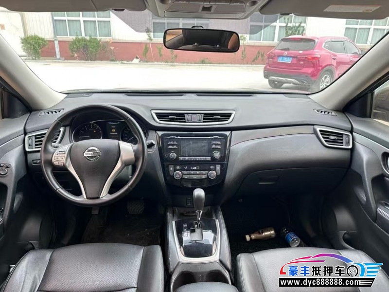 17年日产奇骏轿车抵押车出售