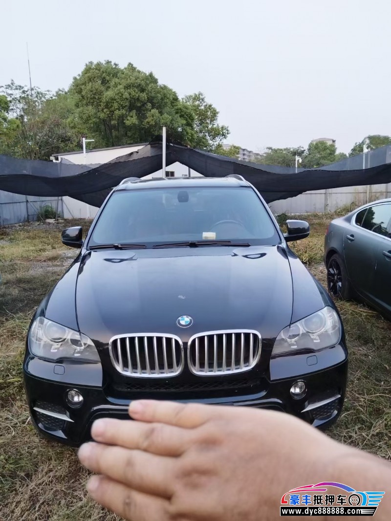 14年宝马X5轿车抵押车出售