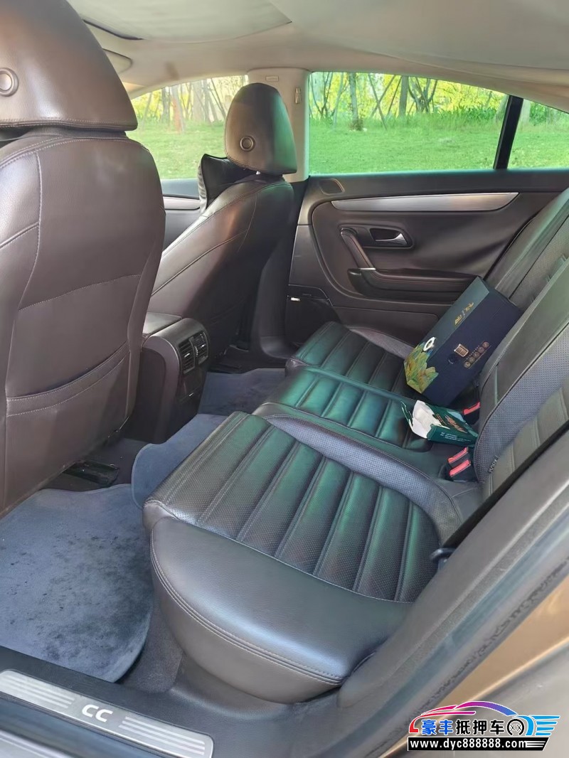 14年大众CC轿车抵押车出售