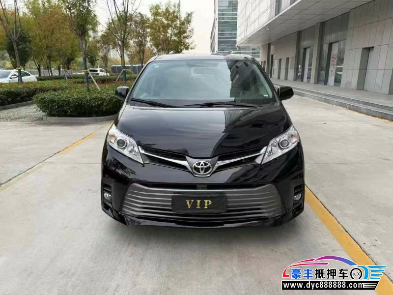 20年丰田塞纳轿车抵押车出售