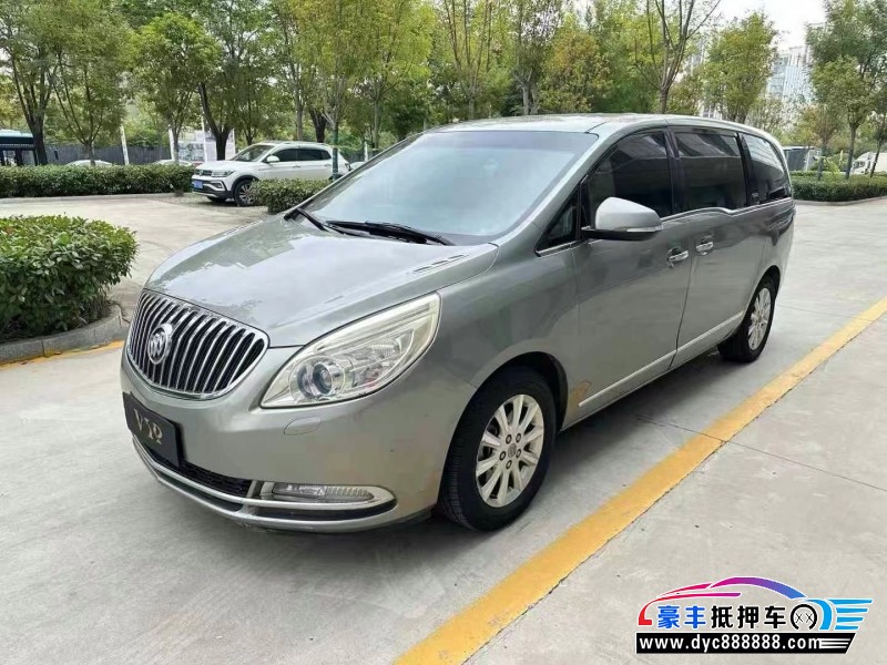 13年别克GL8轿车抵押车出售