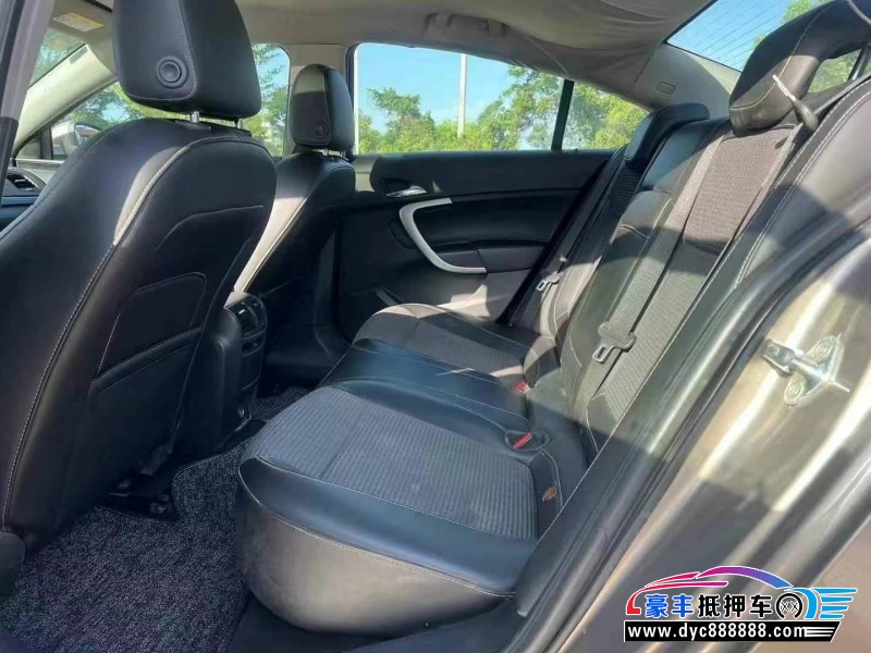 15年别克君威轿车抵押车出售