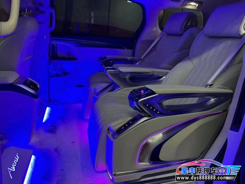 22年别克GL8轿车抵押车出售