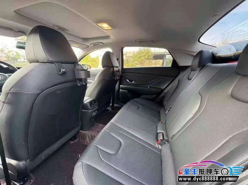 24年现代伊兰特轿车抵押车出售