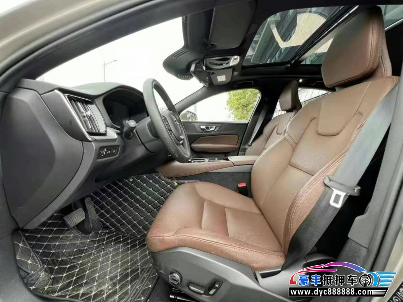 22年沃尔沃S60轿车抵押车出售