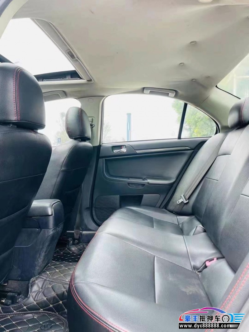 14年三菱翼神轿车抵押车出售