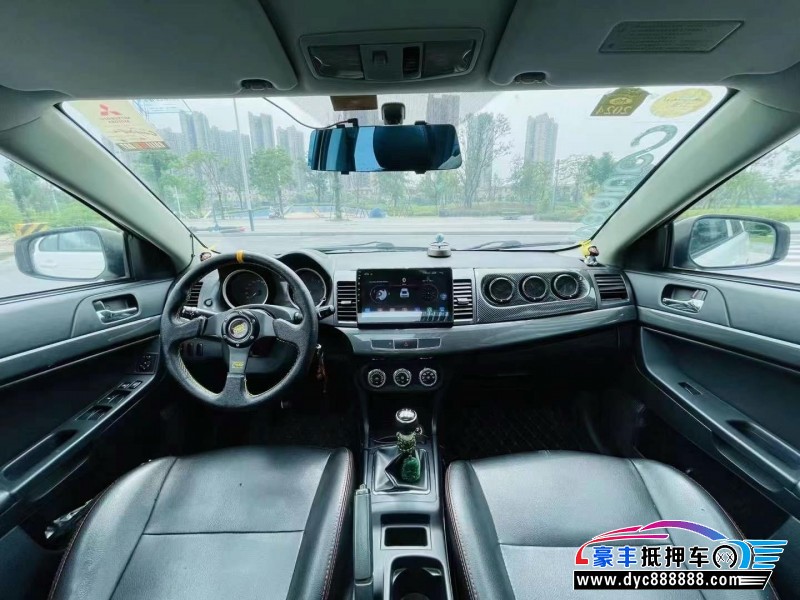 14年三菱翼神轿车抵押车出售