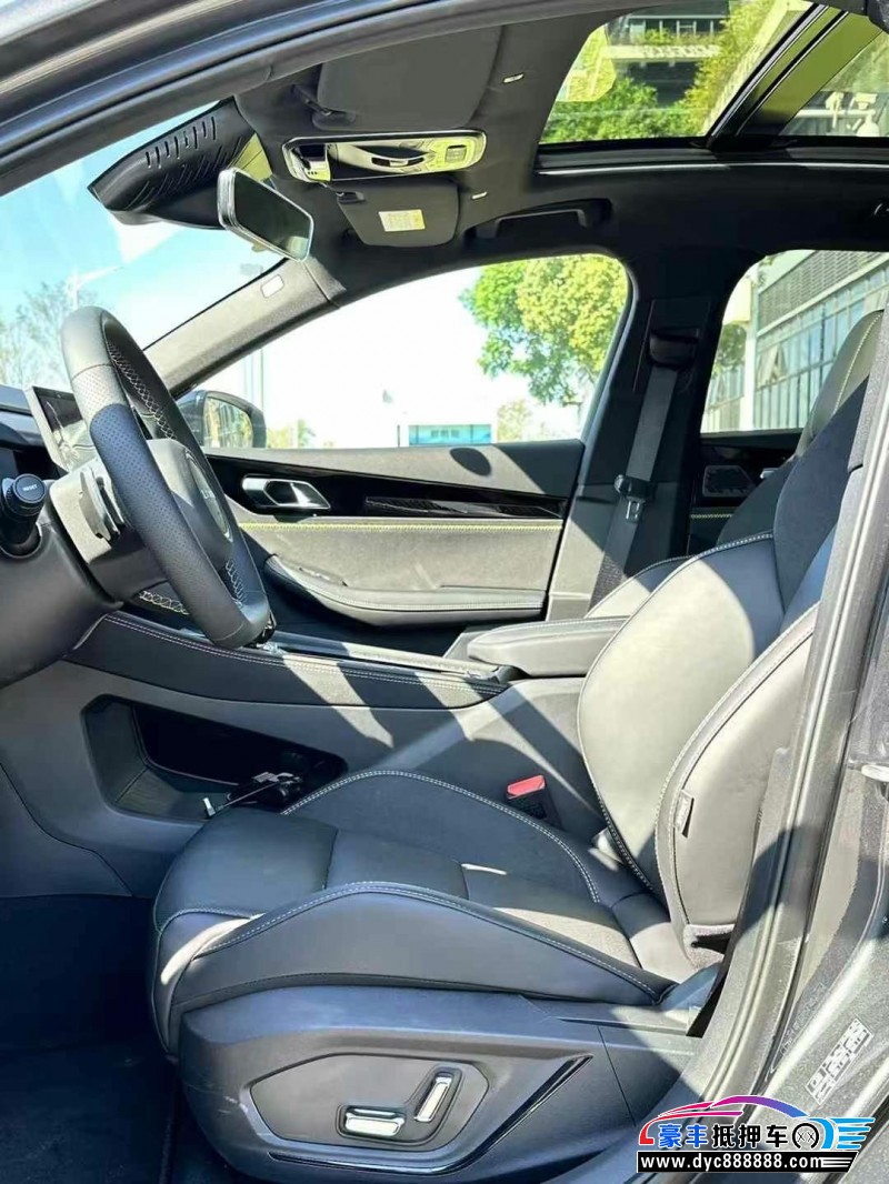 23年领克03轿车抵押车出售