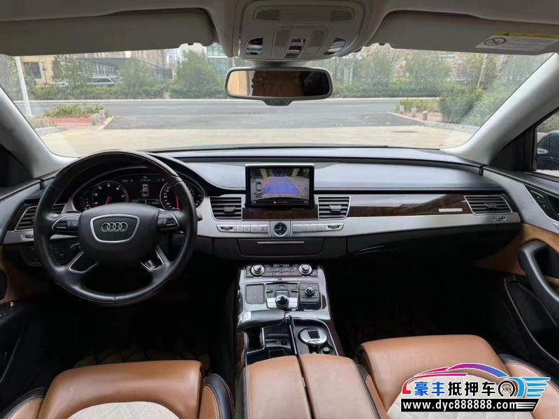 18年奥迪A8L轿车抵押车出售