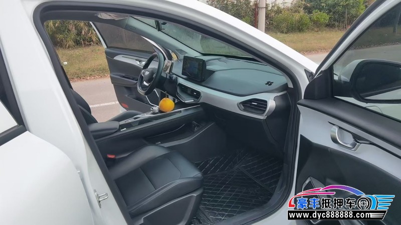 23年吉利几何轿车抵押车出售