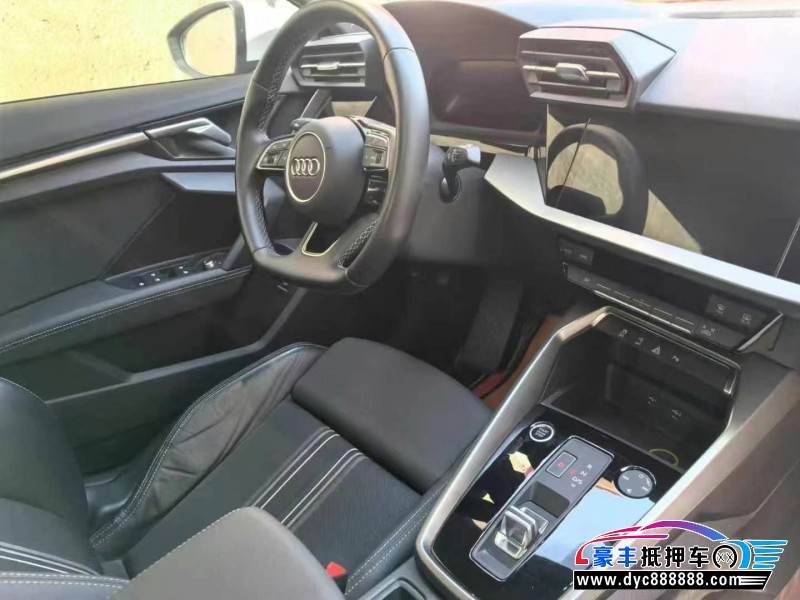 23年奥迪A3轿车抵押车出售