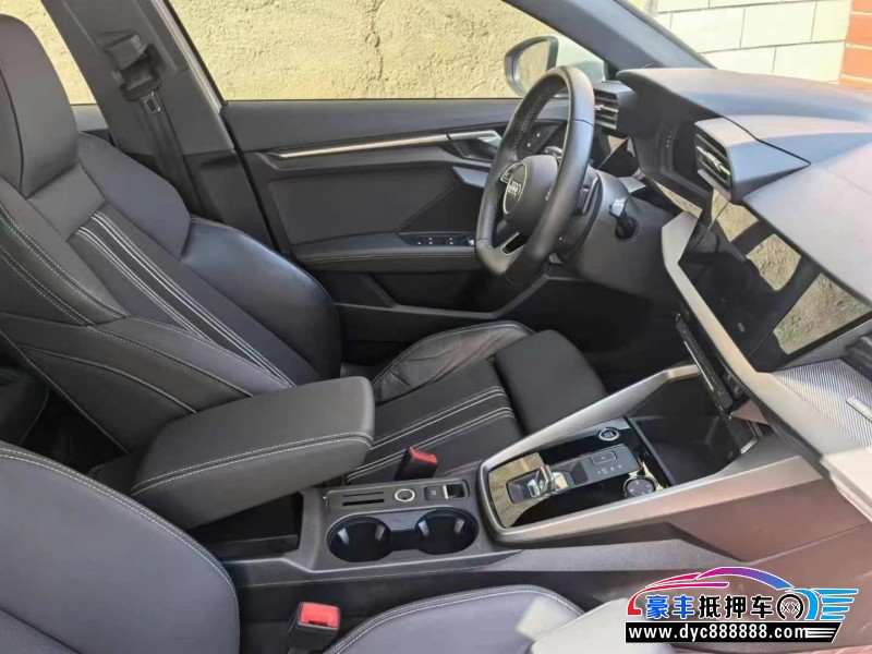 23年奥迪A3轿车抵押车出售