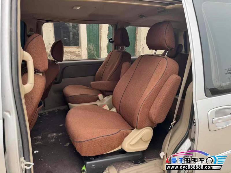 16年别克GL8轿车抵押车出售