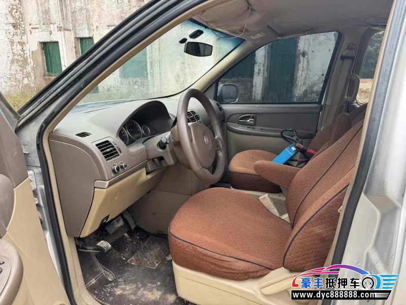 16年别克GL8轿车抵押车出售