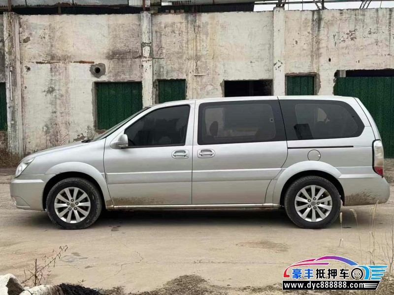 16年别克GL8轿车抵押车出售