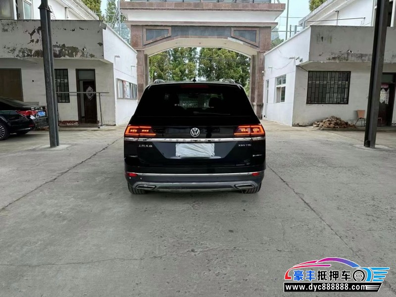 18年大众途昂轿车抵押车出售