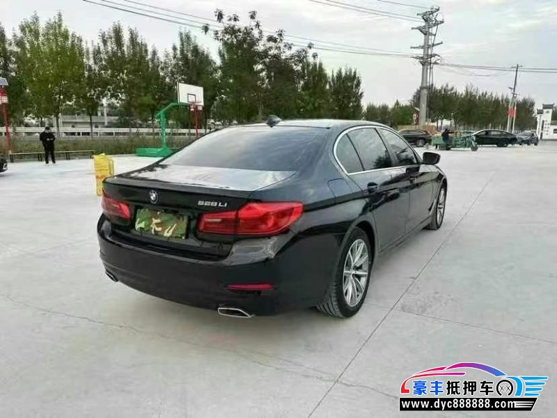 18年宝马5系轿车抵押车出售