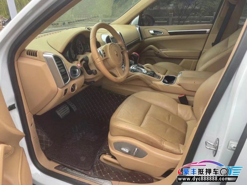 14年保时捷卡宴轿车抵押车出售